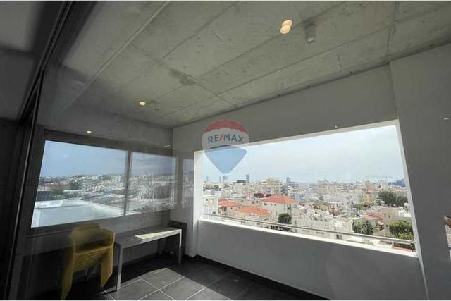 196m2 modern office near the highway: https://www.bazaraki.com/adv/5796047_196m2-modern-office-near-the-highway (www.bazaraki.com)