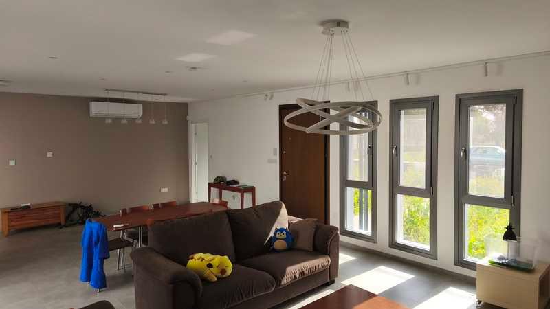5-bedroom detached house for sale: https://www.bazaraki.com/adv/5786449_5-bedroom-detached-house-for-sale (www.bazaraki.com)