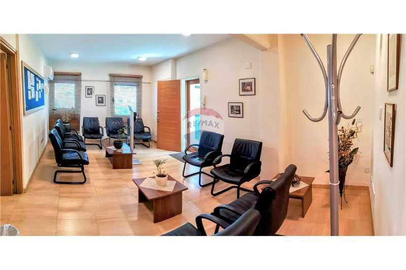 Prime makarios avenue office space of 128+60 m2: https://www.bazaraki.com/adv/5797852_prime-makarios-avenue-office-space-of-128-60-m2 (www.bazaraki.com)