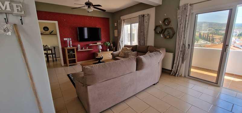 3-bedroom maisonette to rent: https://www.bazaraki.com/adv/5787942_3-bedroom-maisonette-to-rent (www.bazaraki.com)