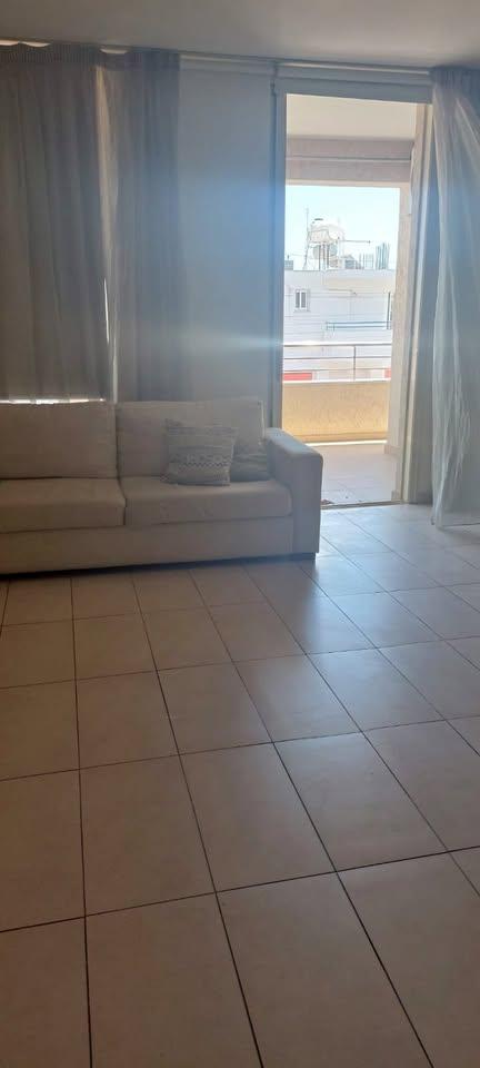 3 Beds 1 Bath Apartment/condo: https://www.facebook.com/marketplace/item/1193185722031928 (www.facebook.com)