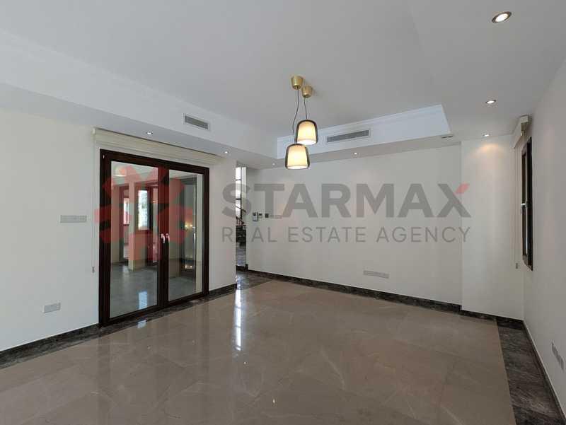5-bedroom villa for sale: https://www.bazaraki.com/adv/5799652_5-bedroom-villa-for-sale (www.bazaraki.com)