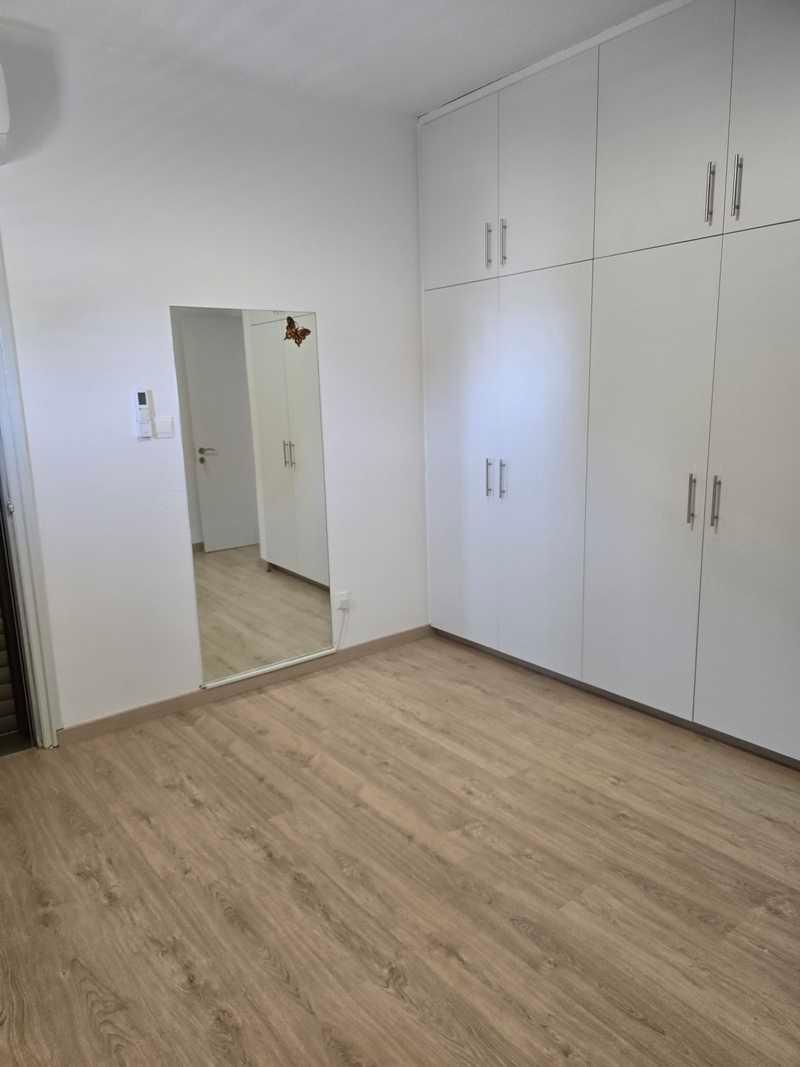 3-bedroom apartment to rent: https://www.bazaraki.com/adv/5791515_3-bedroom-apartment-to-rent (www.bazaraki.com)