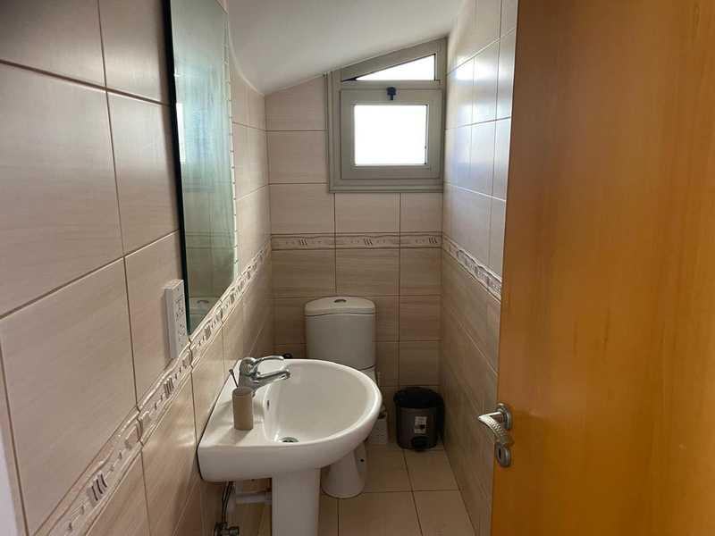 3-bedroom villa to rent: https://www.bazaraki.com/adv/5795067_3-bedroom-villa-to-rent (www.bazaraki.com)