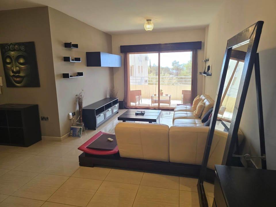 2 Bedroom Apartment: https://www.facebook.com/marketplace/item/699469342576394 (www.facebook.com)