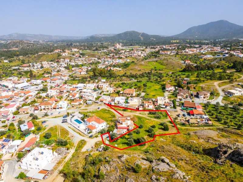 Residential land 4850 m²: https://www.bazaraki.com/adv/5796766_residential-land-4850-m2 (www.bazaraki.com)
