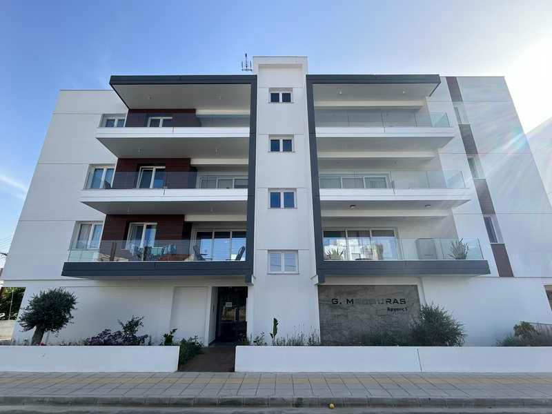 2-bedroom apartment to rent: https://www.bazaraki.com/adv/5795836_2-bedroom-apartment-to-rent (www.bazaraki.com)