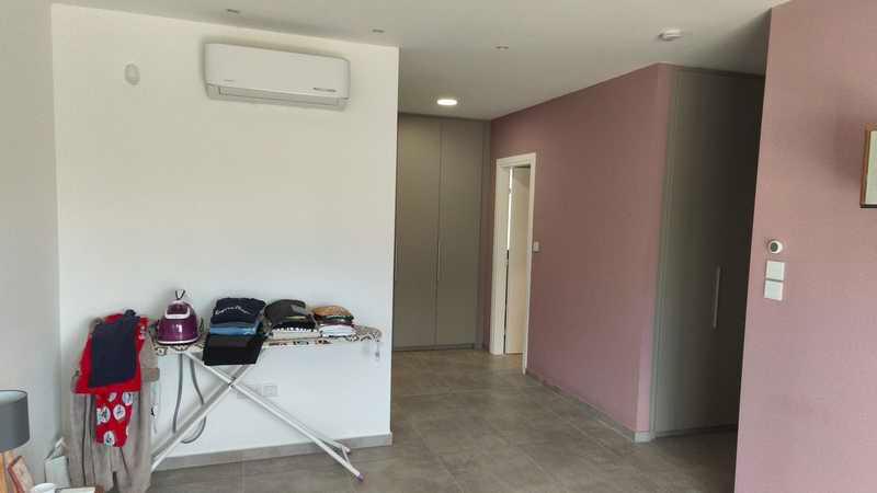 5-bedroom detached house for sale: https://www.bazaraki.com/adv/5786449_5-bedroom-detached-house-for-sale (www.bazaraki.com)