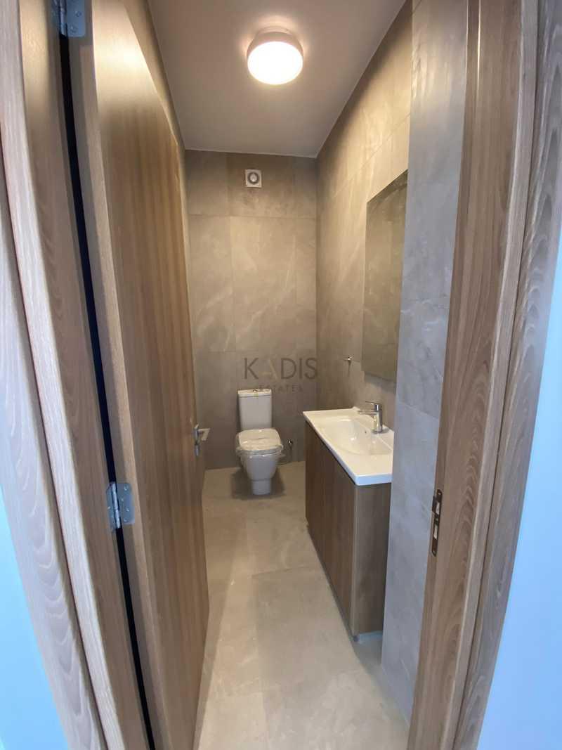 3-bedroom apartment to rent: https://www.bazaraki.com/adv/5786333_3-bedroom-apartment-to-rent (www.bazaraki.com)