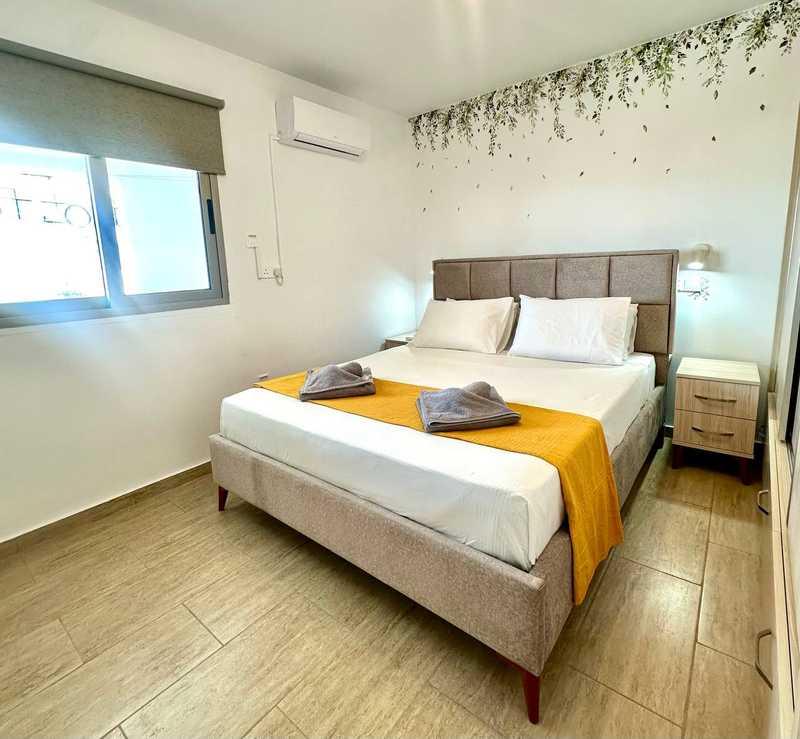 2 bedroom apartment in the heart of ayia napa: https://www.bazaraki.com/adv/5799589_2-bedroom-apartment-in-the-heart-of-ayia-napa (www.bazaraki.com)