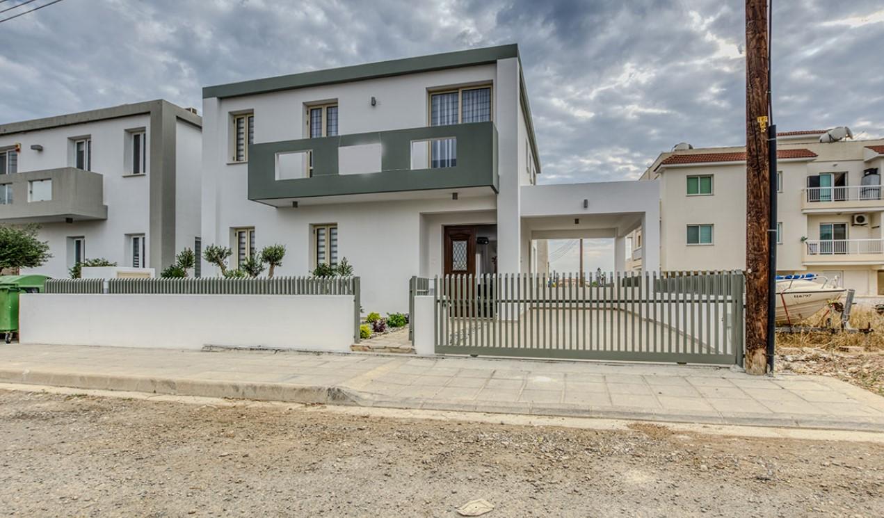 New 3-bedroom house in Famagusta № 153003: https://dom.com.cy/en/catalog/sale/153003/ (dom.com.cy)