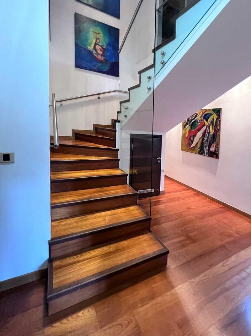 6-bedroom detached house for sale: https://www.bazaraki.com/adv/5795742_6-bedroom-detached-house-for-sale (www.bazaraki.com)