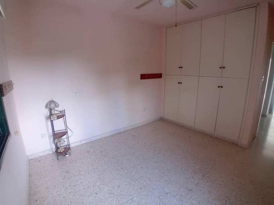 3 bedroom apartment kisonerga: https://www.facebook.com/marketplace/item/1101455215150945 (www.facebook.com)