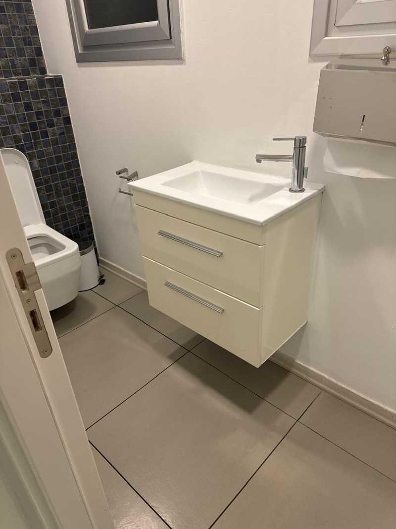 Office in mesa geitonia, limassol: https://www.bazaraki.com/adv/5792778_office-in-mesa-geitonia-limassol (www.bazaraki.com)