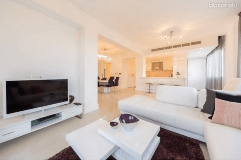3-bedroom apartment to rent: https://www.bazaraki.com/adv/5761972_3-bedroom-apartment-to-rent (www.bazaraki.com)