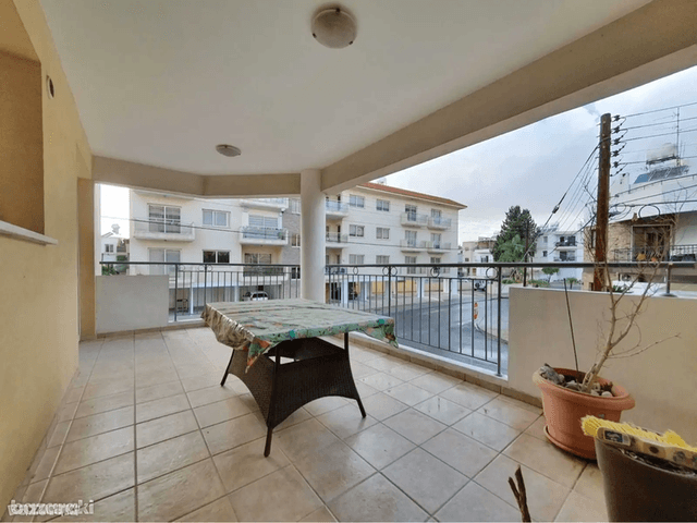 3-bedroom apartment to rent: https://www.bazaraki.com/adv/5795160_3-bedroom-apartment-to-rent (www.bazaraki.com)