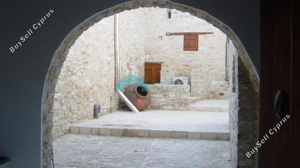 3 Bedroom Semi-detached house to rent in Vavla, Larnaca: https://www.buysellcyprus.com/property-for-rent/larnaca/vavla/3-bed-semi-detached-house-to-rent-vavla-larnaca-1800789.html (www.buysellcyprus.com)