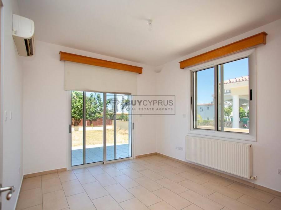 4 BEDROOM VILLA FOR SALE IN ARGAKA: https://www.facebook.com/marketplace/item/714628914479367 (www.facebook.com)