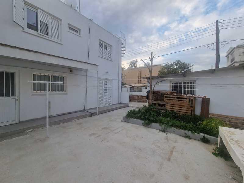 3-bedroom semi-detached for sale: https://www.bazaraki.com/adv/5794690_3-bedroom-semi-detached-for-sale (www.bazaraki.com)