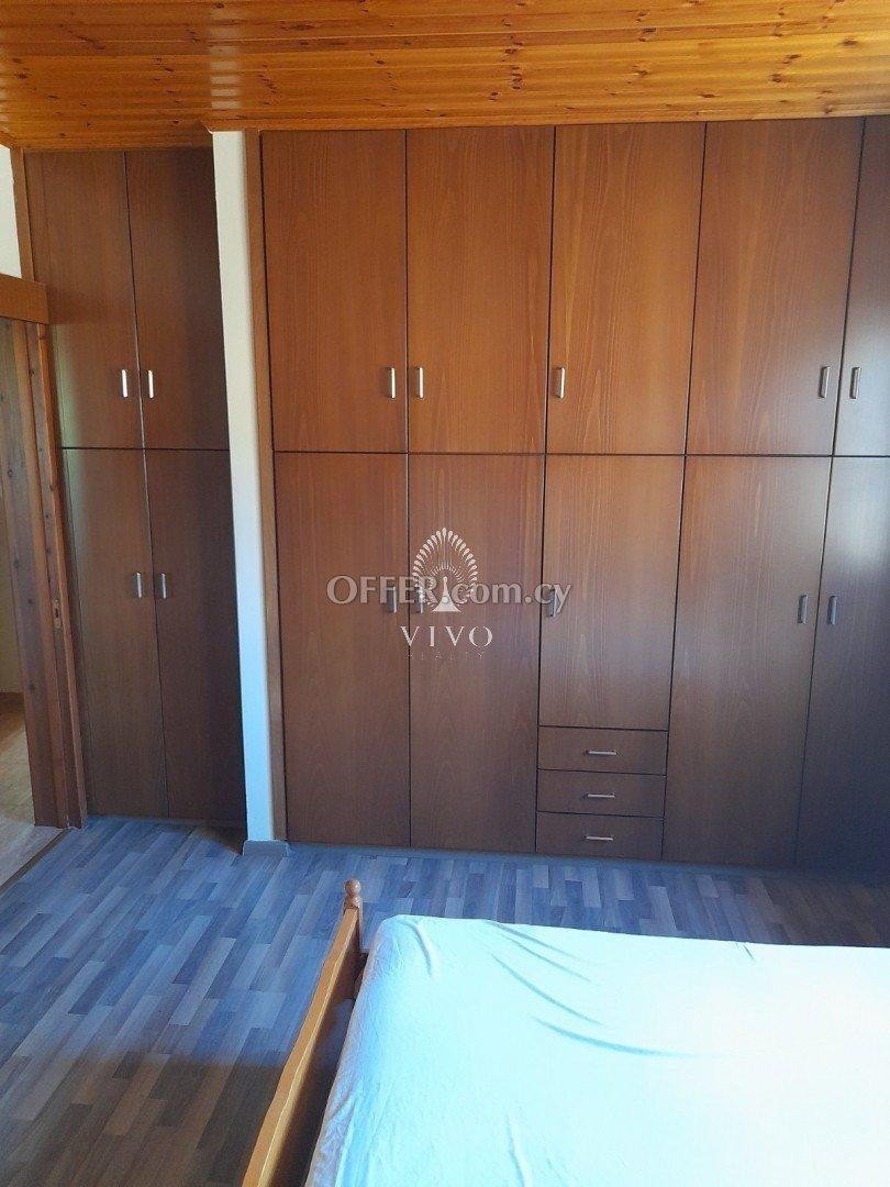 FURNISHED OR UNFURNISHED THREE BEDROOM HOUSE IN PAREKLISIA VILAGE: https://www.offer.com.cy/en/furnished-or-unfurnished-three-bedroom-house-in-pareklisia-vilage/21-655274/ (www.offer.com.cy)