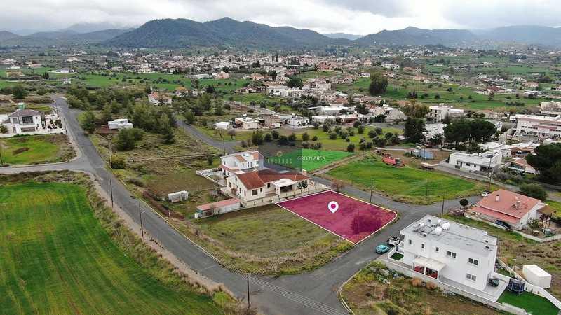 Residential land 614 m²: https://www.bazaraki.com/adv/5791316_residential-land-614-m2 (www.bazaraki.com)