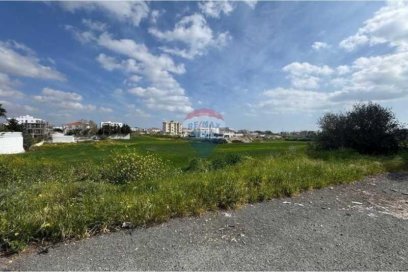Residential land 6139 m²: https://www.bazaraki.com/adv/5789312_residential-land-6139-m2 (www.bazaraki.com)