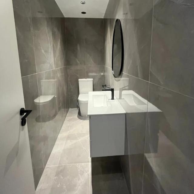 2-bedroom flat in Limassol №153340: https://dom.com.cy/en/catalog/rent/153340/ (dom.com.cy)