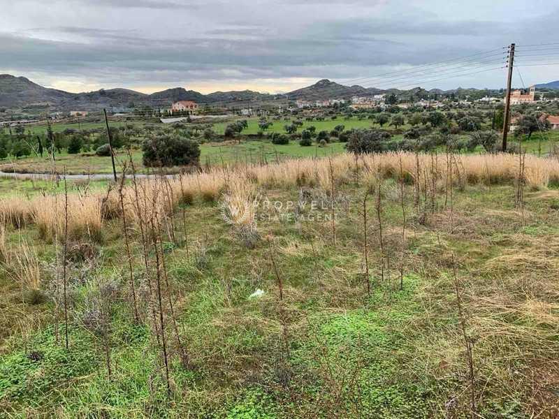 Residential land 602 m²: https://www.bazaraki.com/adv/5786641_residential-land-602-m2 (www.bazaraki.com)
