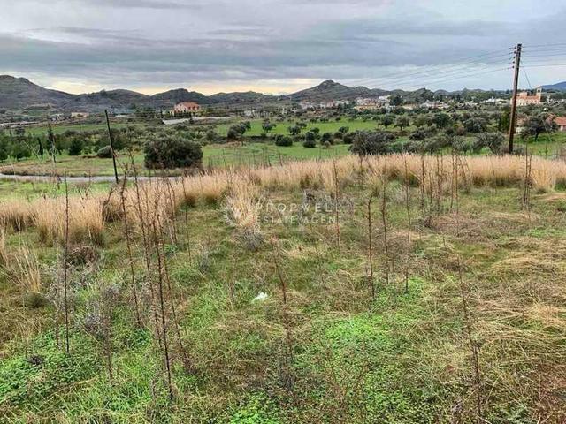 Residential land 602 m²: https://www.bazaraki.com/adv/5786641_residential-land-602-m2 (www.bazaraki.com)
