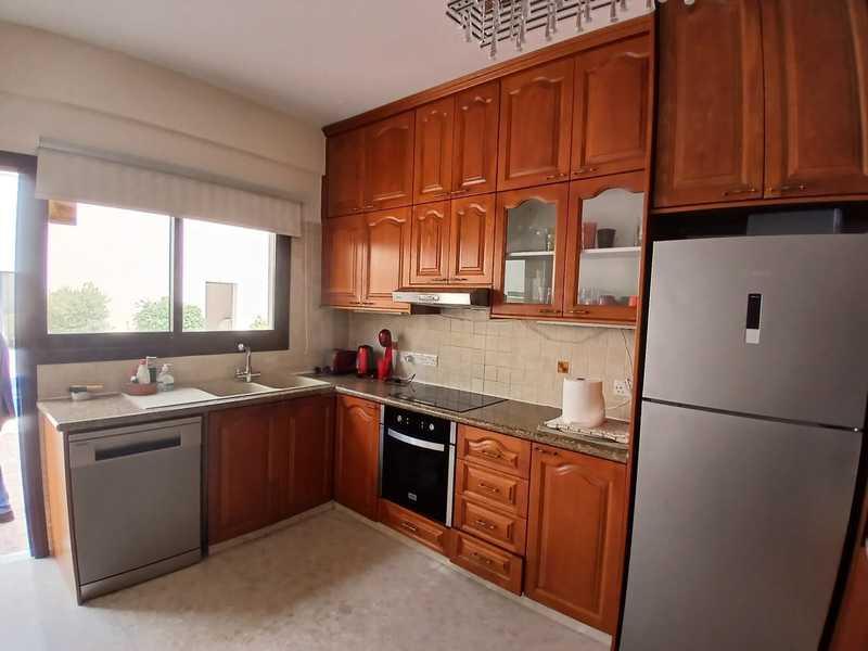  3-bedroom villa to rent: https://www.bazaraki.com/adv/5798108_3-bedroom-villa-to-rent (www.bazaraki.com)