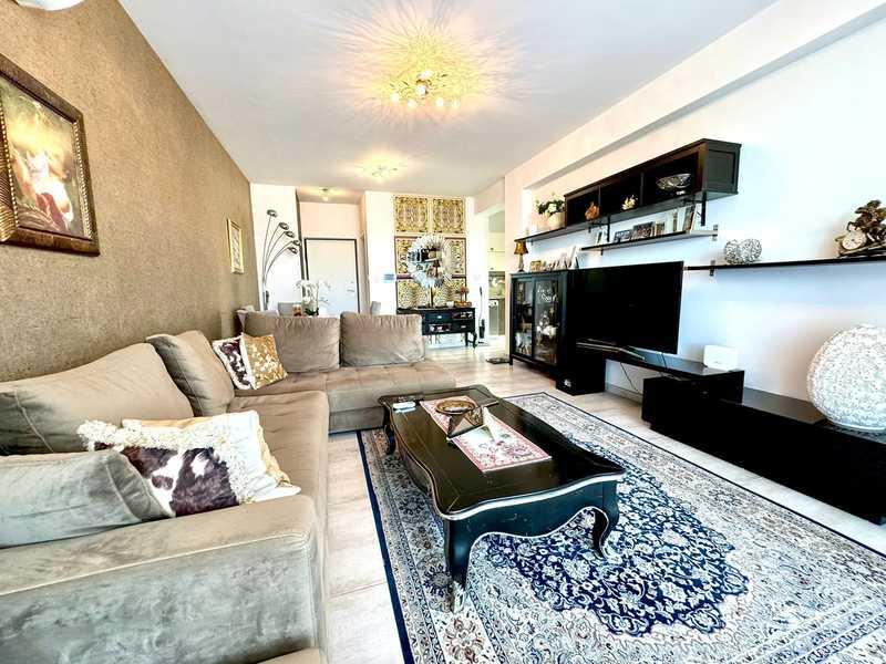 2-bedroom apartment to rent: https://www.bazaraki.com/adv/5792525_2-bedroom-apartment-to-rent (www.bazaraki.com)