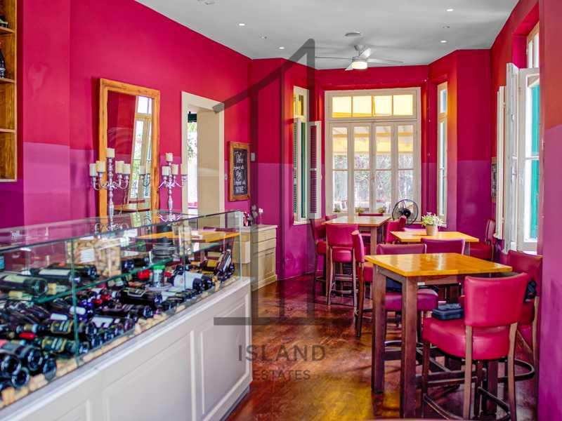 Fully equipped restaurant with optional 550m parking: https://www.bazaraki.com/adv/5789398_fully-equipped-restaurant-with-optional-550m-parking (www.bazaraki.com)