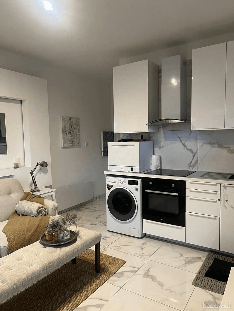 1-bedroom apartment to rent: https://www.bazaraki.com/adv/5791276_1-bedroom-apartment-to-rent (www.bazaraki.com)