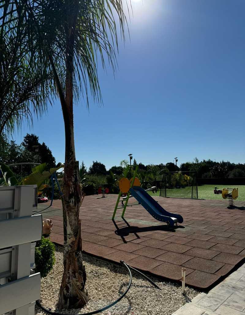 2-bedroom apartment to rent: https://www.bazaraki.com/adv/5798499_2-bedroom-apartment-to-rent (www.bazaraki.com)