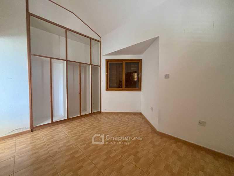 5-bedroom villa for sale: https://www.bazaraki.com/adv/5796269_5-bedroom-villa-for-sale (www.bazaraki.com)