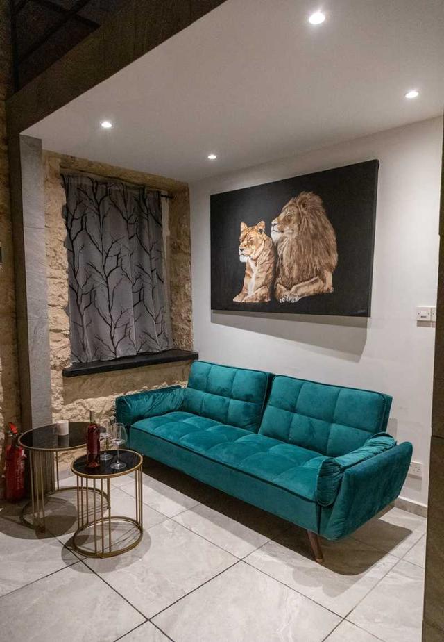 Sente loft suite: https://www.bazaraki.com/adv/5794452_sente-loft-suite (www.bazaraki.com)