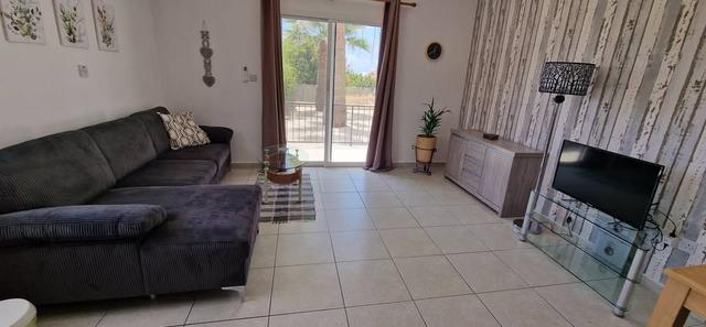 1 bedroom Peyia: https://www.facebook.com/marketplace/item/2222150261546578 (www.facebook.com)