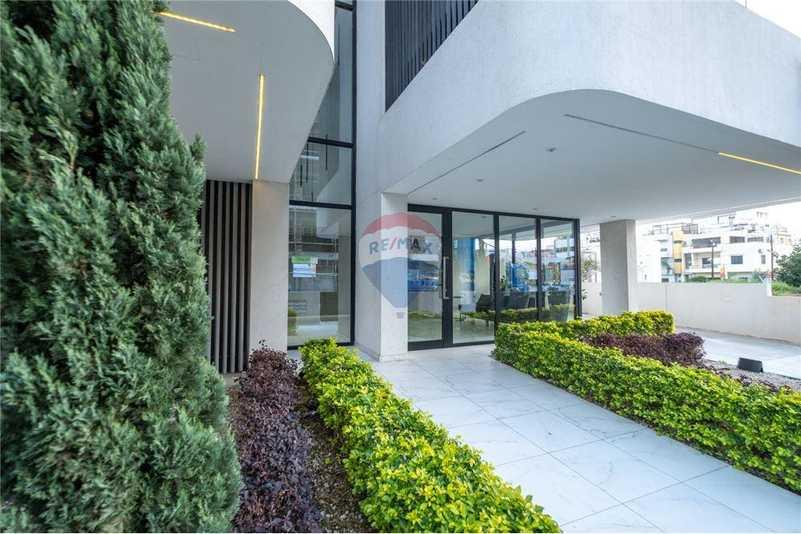 3-bedroom penthouse for sale: https://www.bazaraki.com/adv/5798073_3-bedroom-penthouse-for-sale (www.bazaraki.com)