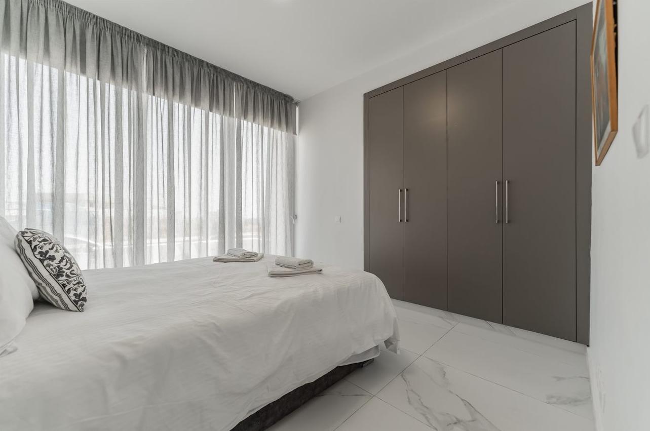New 5-bedroom villa in Famagusta № 149741: https://dom.com.cy/en/catalog/sale/149741/ (dom.com.cy)