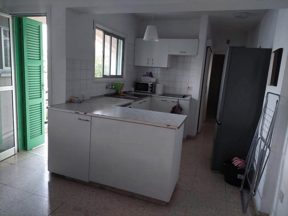 For rent 1 bedroom apartment in universal: https://www.facebook.com/marketplace/item/1092542902710765 (www.facebook.com)