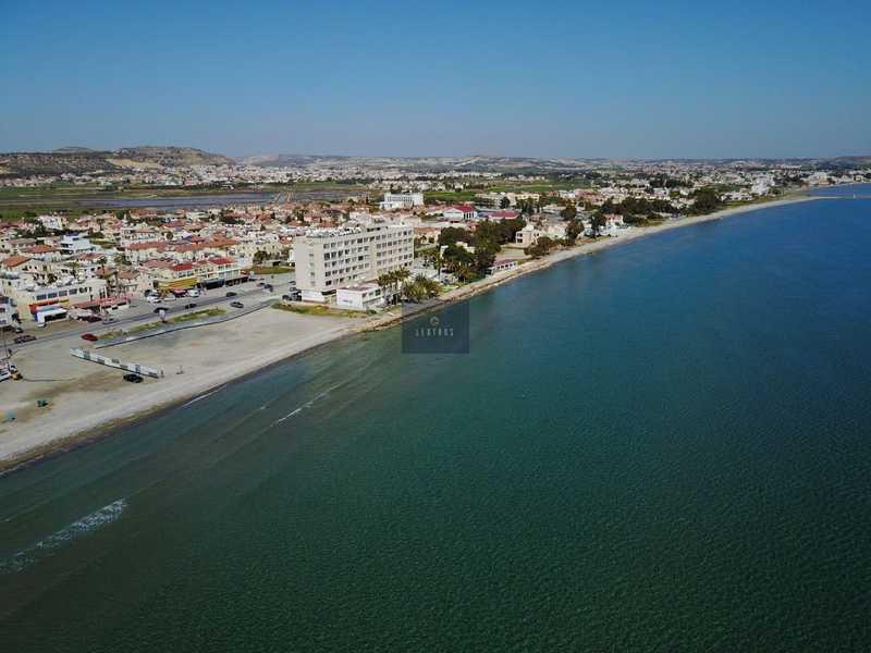 4-bedroom villa for sale: https://www.bazaraki.com/adv/5791314_4-bedroom-villa-for-sale (www.bazaraki.com)