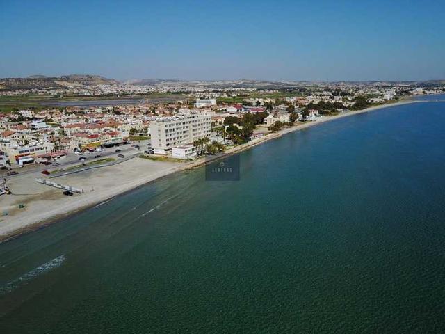 4-bedroom villa for sale: https://www.bazaraki.com/adv/5791314_4-bedroom-villa-for-sale (www.bazaraki.com)