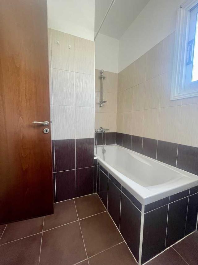 2-bedroom apartment to rent: https://www.bazaraki.com/adv/5786580_2-bedroom-apartment-to-rent (www.bazaraki.com)