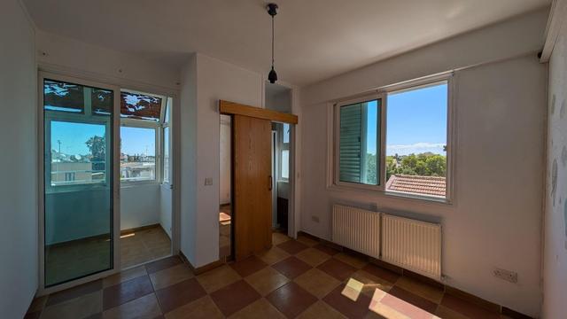 Residential Building 362 SQM For Sale: https://www.zyprus.com/property/39148/9-bedrooms-building-residential-building-in-kaimakli-nicosia (www.zyprus.com)