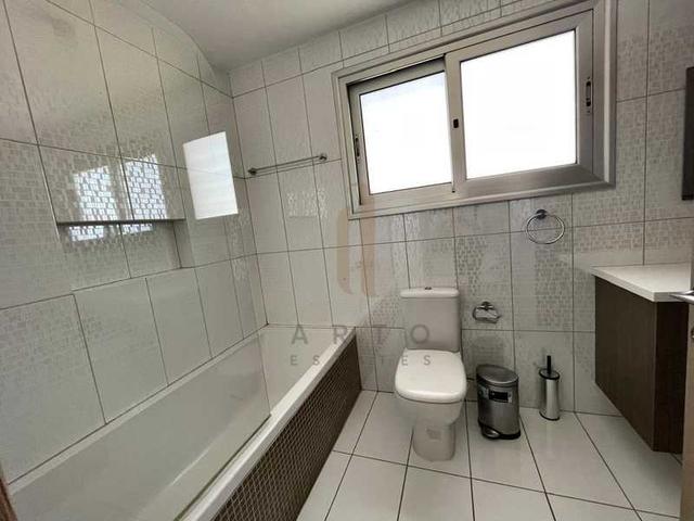 5-bedroom villa to rent: https://www.bazaraki.com/adv/5797382_5-bedroom-villa-to-rent (www.bazaraki.com)