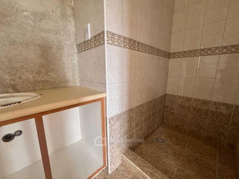 5-bedroom villa for sale: https://www.bazaraki.com/adv/5796269_5-bedroom-villa-for-sale (www.bazaraki.com)