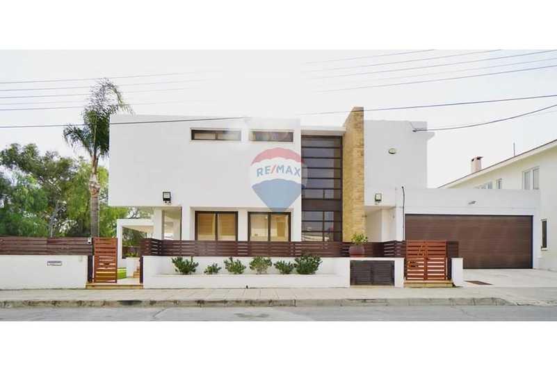 4-bedroom detached house for sale: https://www.bazaraki.com/adv/5797867_4-bedroom-detached-house-for-sale (www.bazaraki.com)