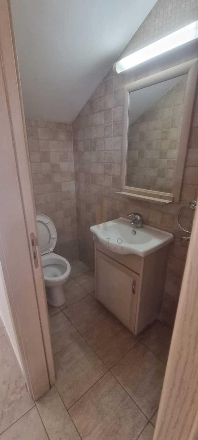 2-bedroom maisonette to rent: https://www.bazaraki.com/adv/5796220_2-bedroom-maisonette-to-rent (www.bazaraki.com)