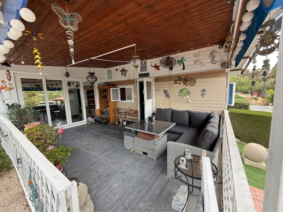 Caravan - 2 Bedroom Spacious Caravan: https://www.facebook.com/marketplace/item/562069536567573 (www.facebook.com)