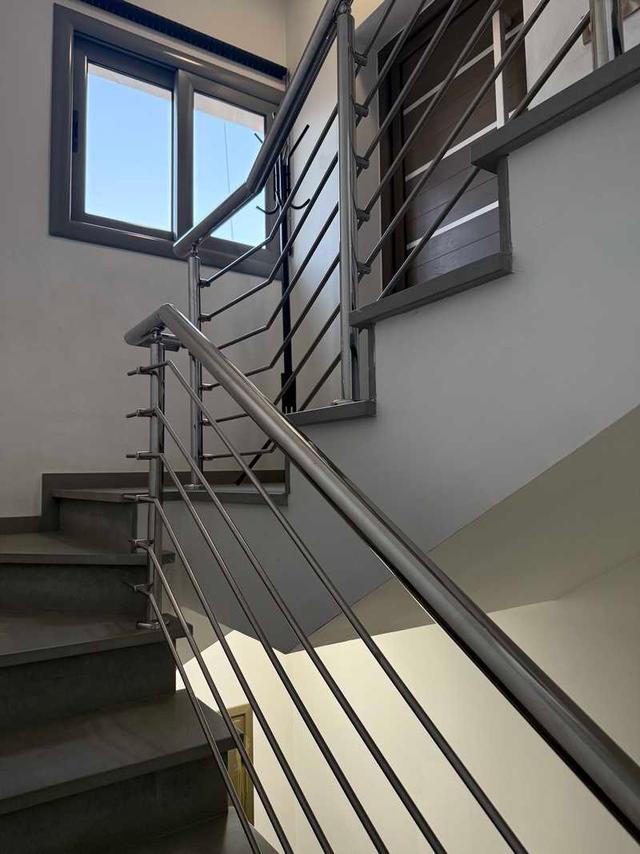 3-bedroom penthouse to rent: https://www.bazaraki.com/adv/5793254_3-bedroom-penthouse-to-rent (www.bazaraki.com)
